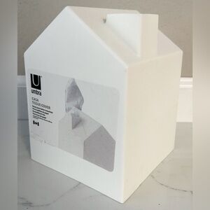 NEW! UMBRA House Tissue Box Cover Shaped Square White Tissue Box Holder Bathroom